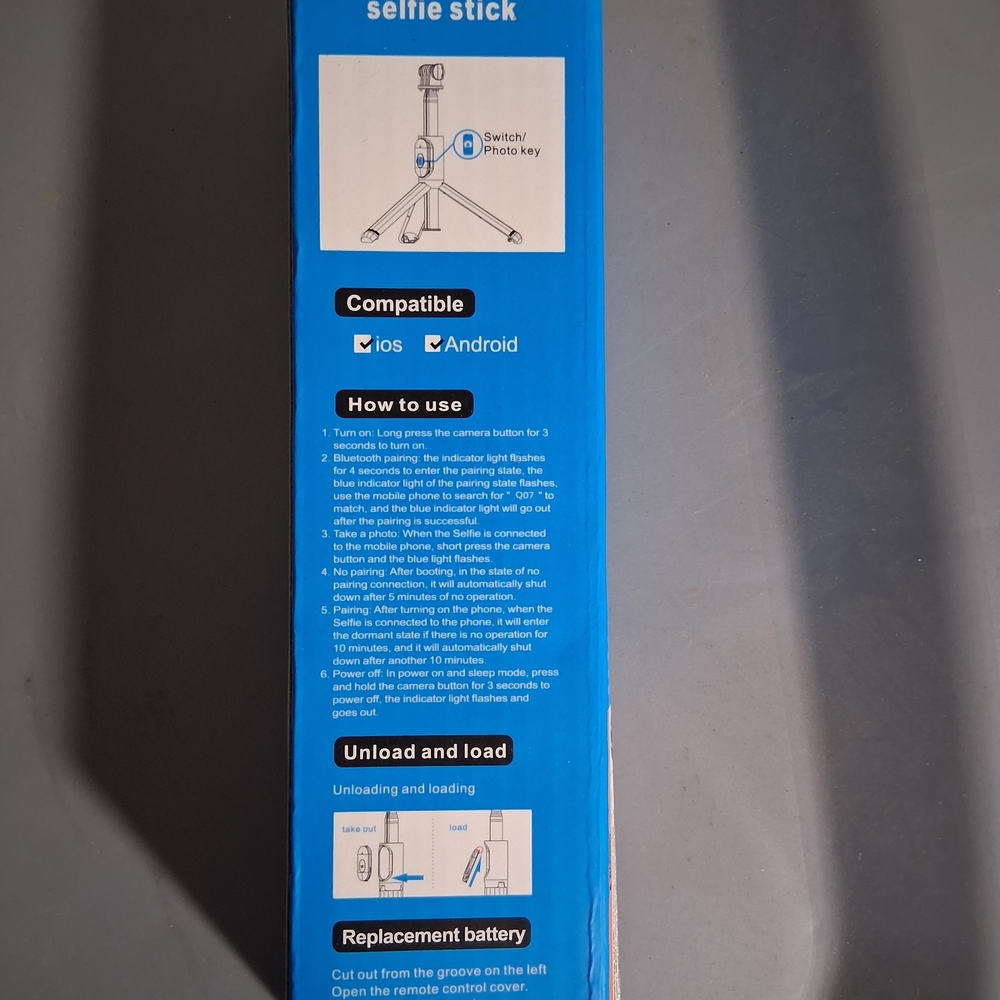 Blue Remote Control Selfie Stick - Picture 3 of 4